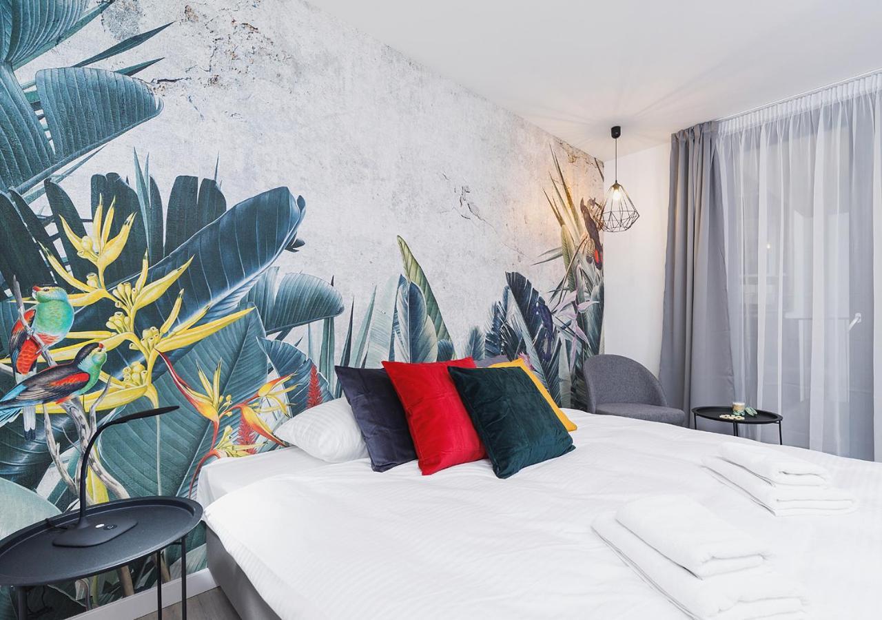 Wow! Aparthotel By Krakowmyplace Exterior photo